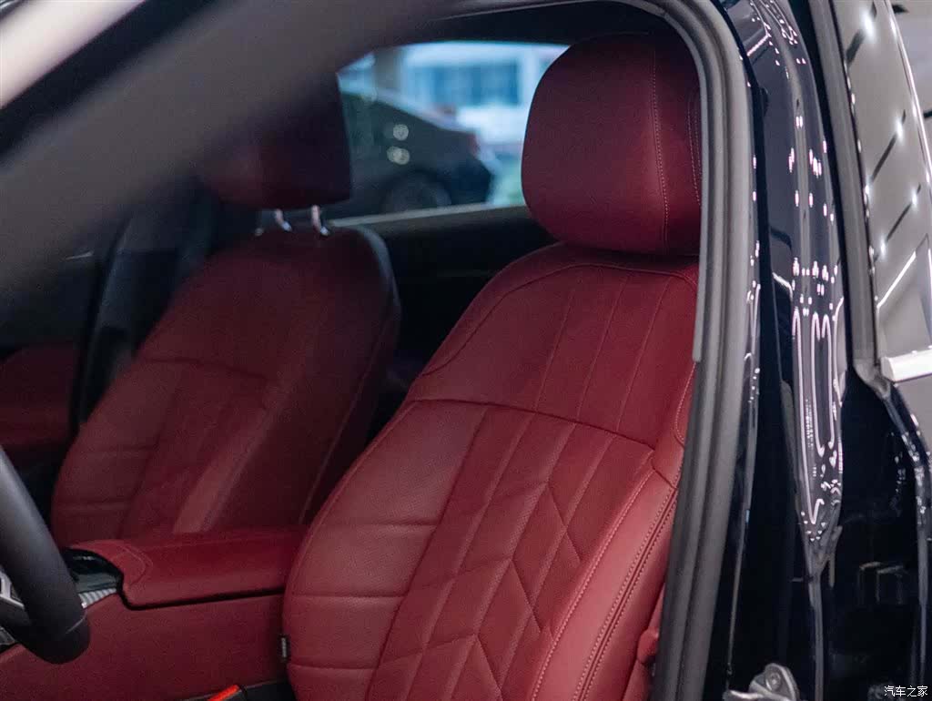 BMW 5 Series, 2024 12
