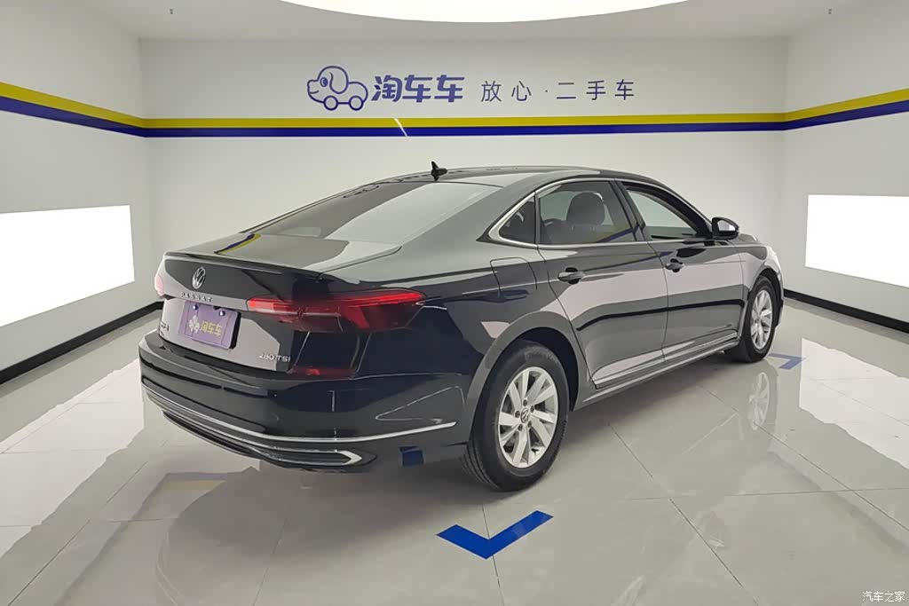 Volkswagen Passat, 2023 3
