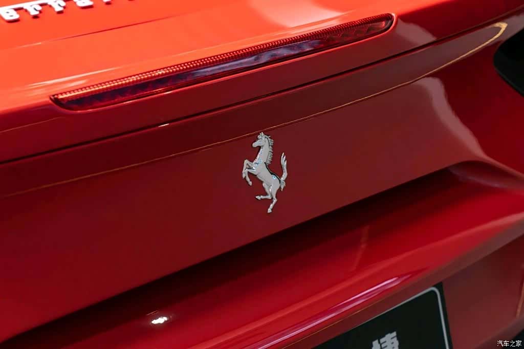 Ferrari 488, 2017 8