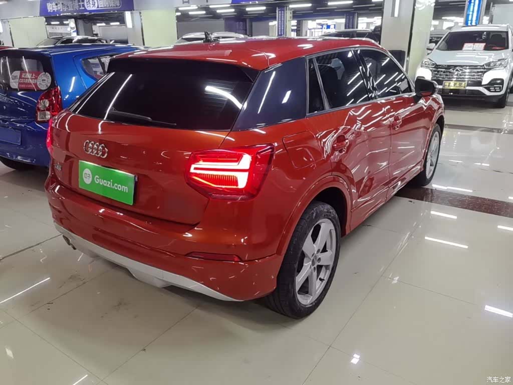 Audi Q2L, 2018 7