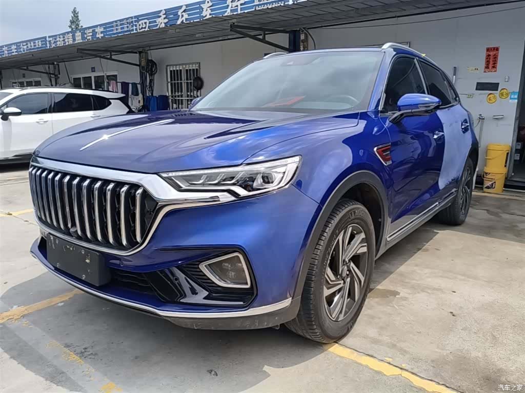 Hongqi HS5, 2022 1