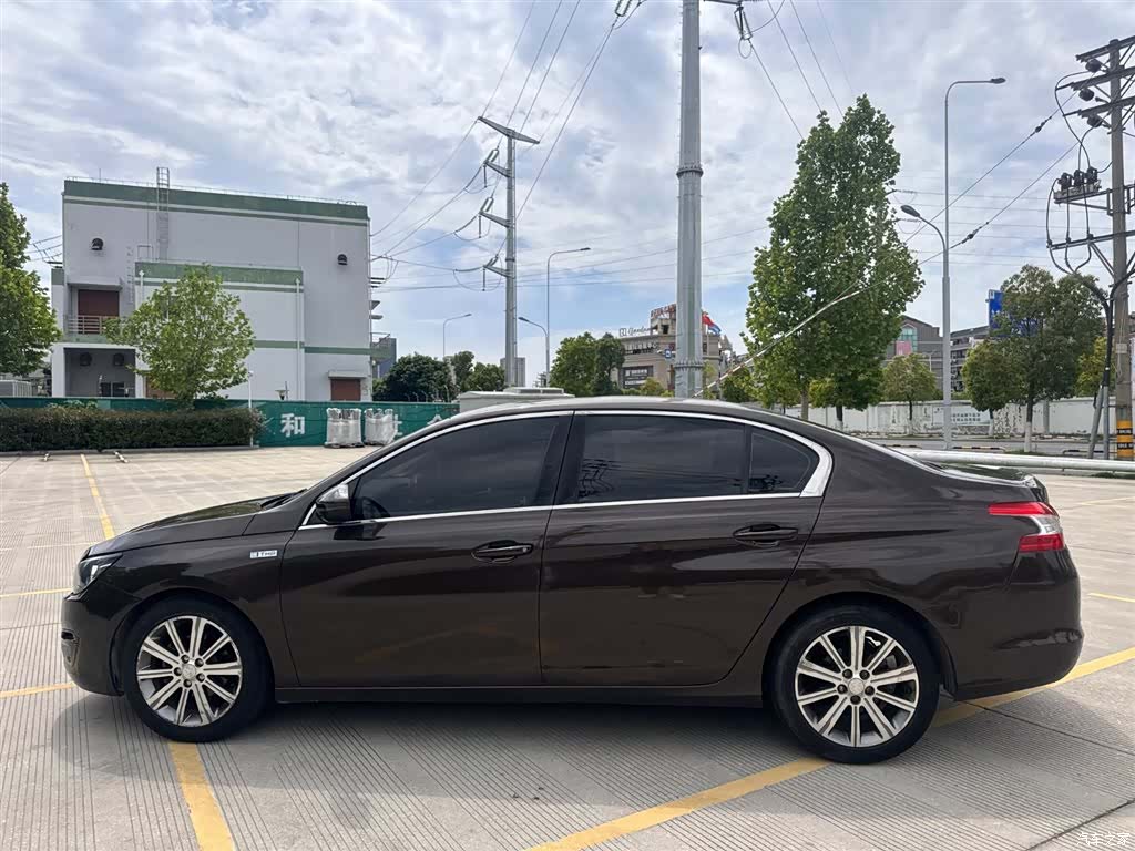 Peugeot 408, 2016 8