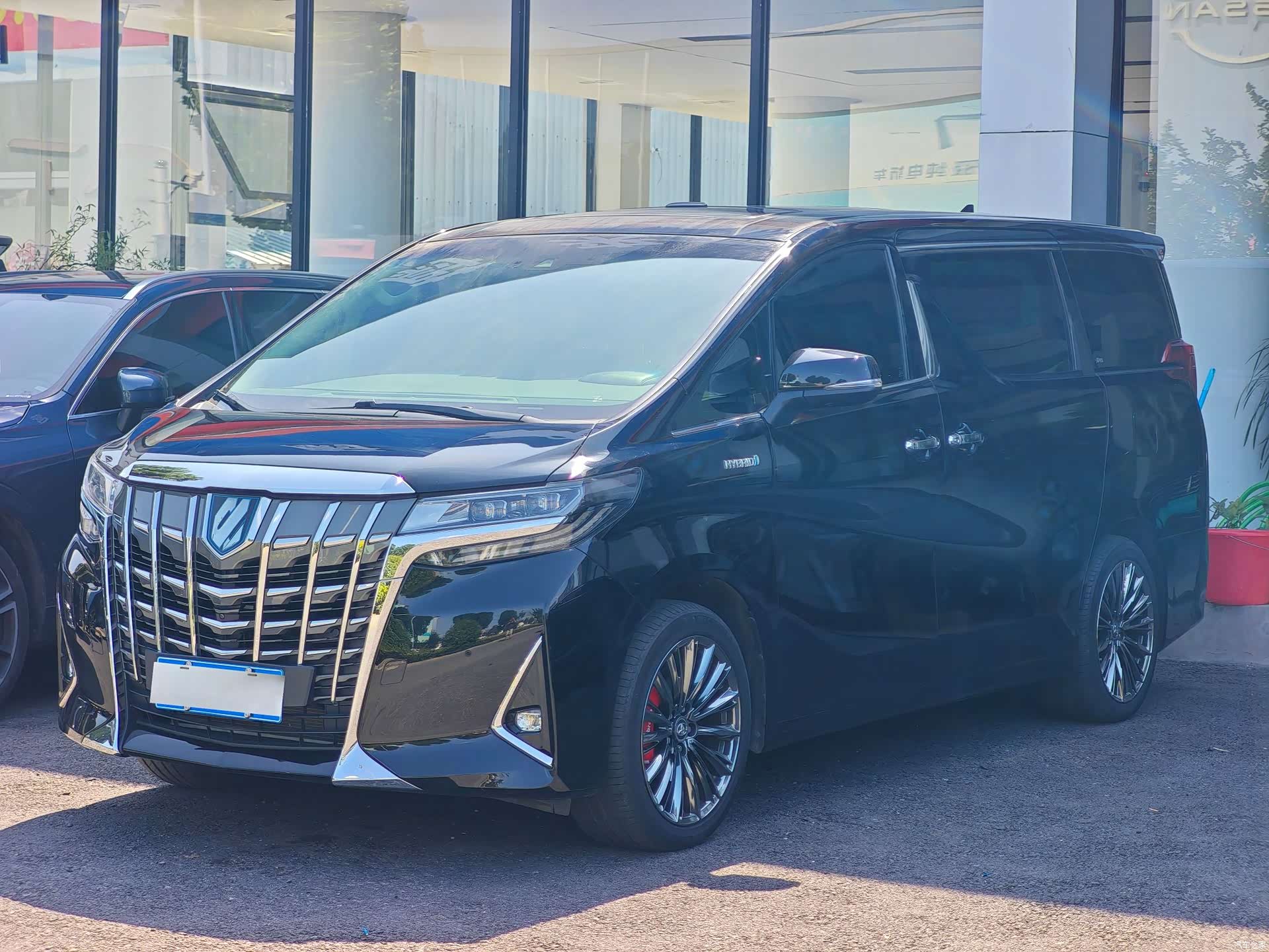 Toyota Alphard, 2021 2
