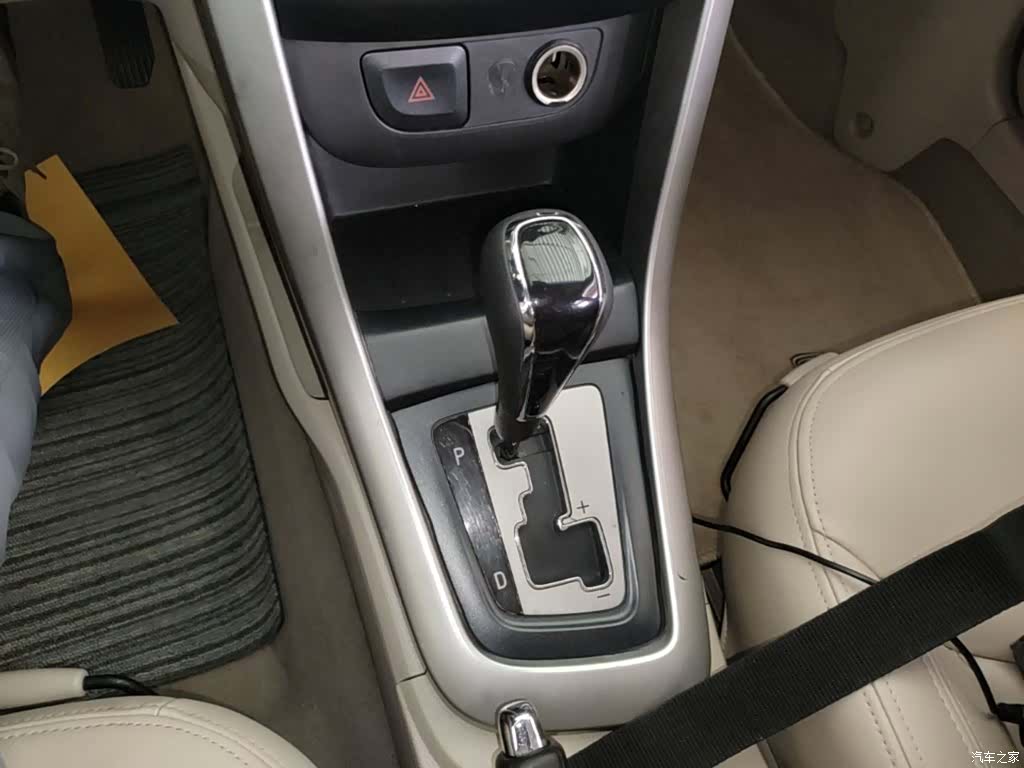 Wuling 630, 2015 14