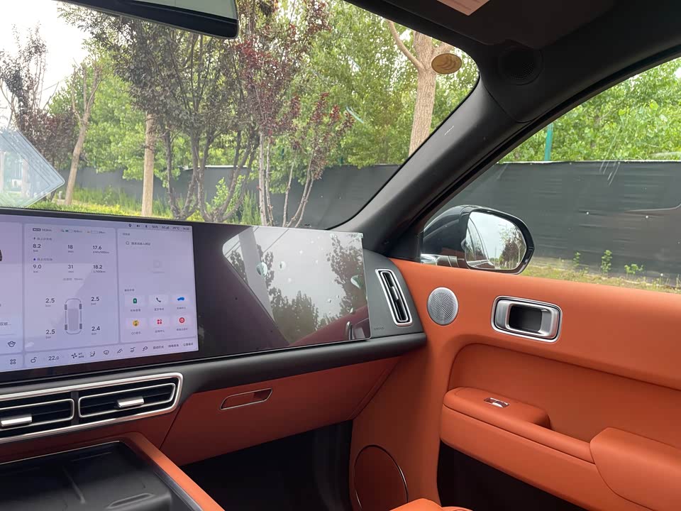Li Auto Ideal L8