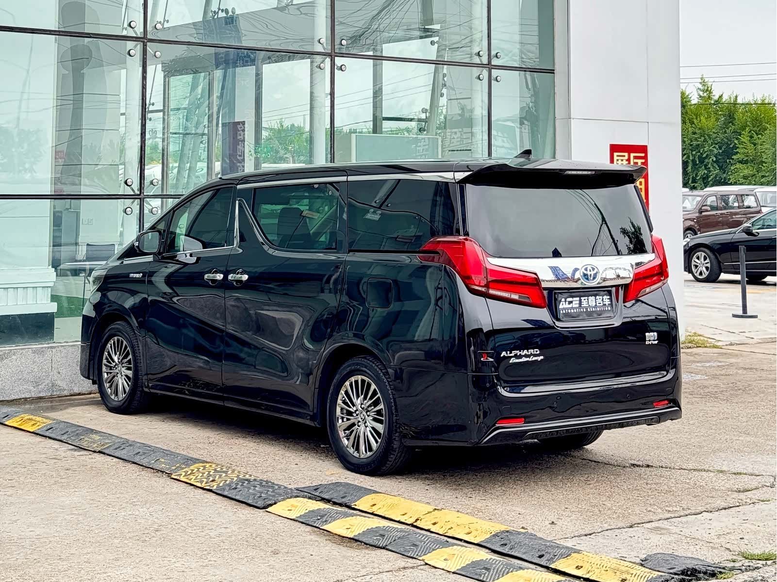 Toyota Alphard, 2021 6