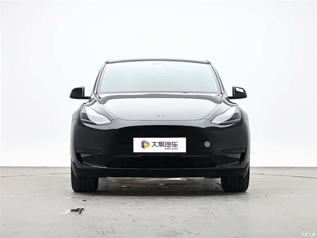 Tesla Model Y, 2023 2