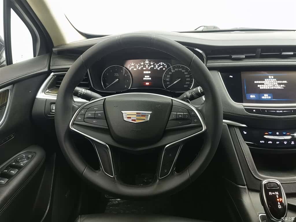 Cadillac XT5, 2018 11