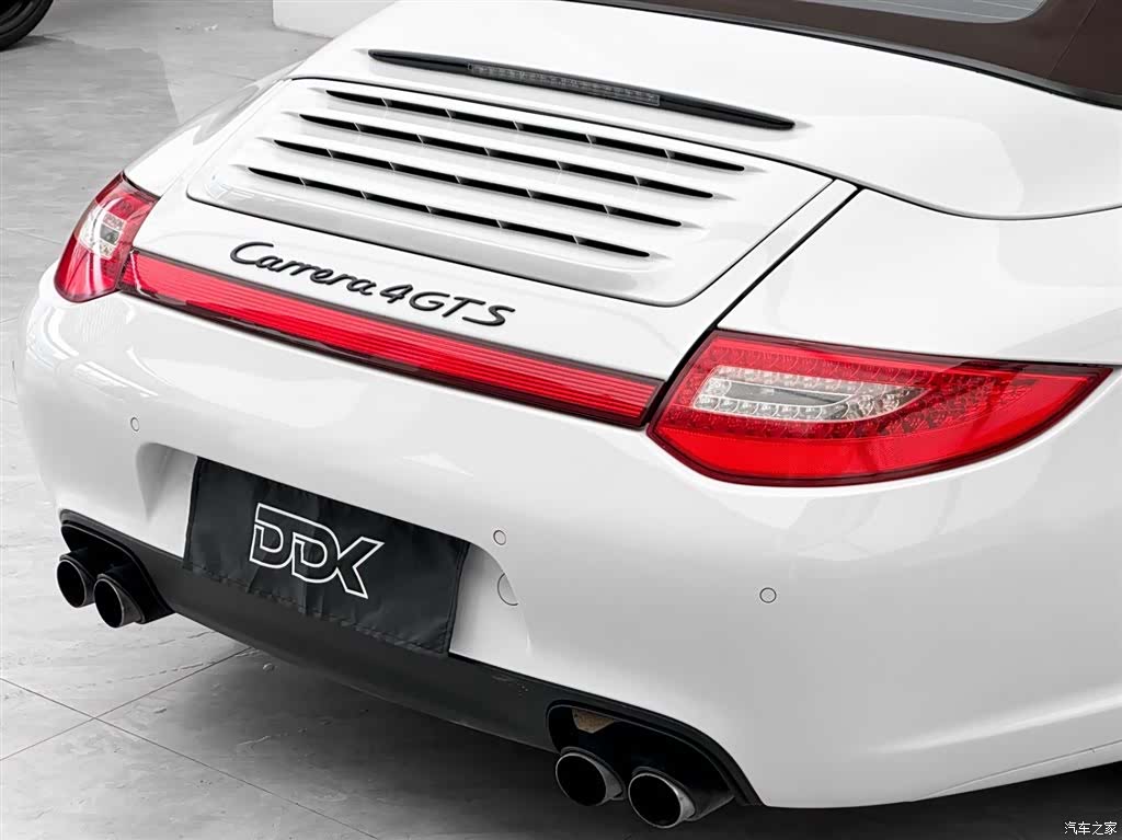 Porsche 911, 2011 6
