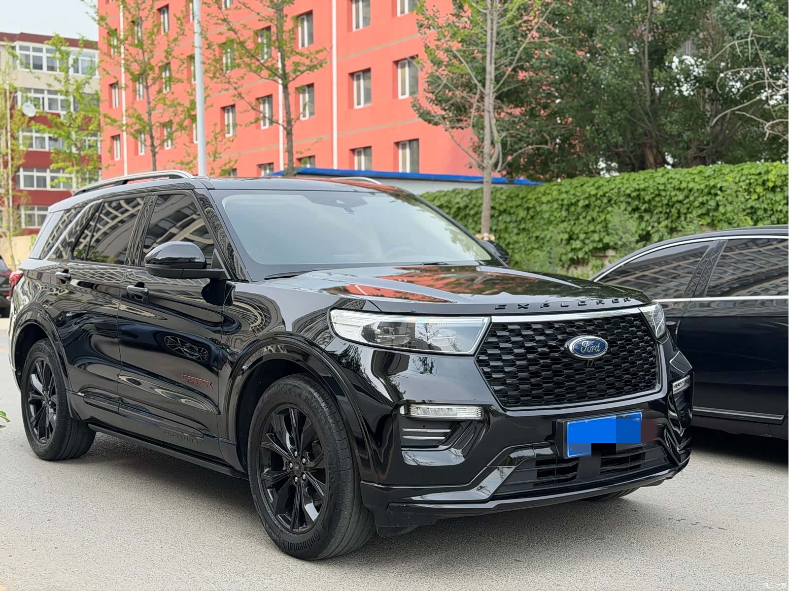 Ford Explorer, 2022 3