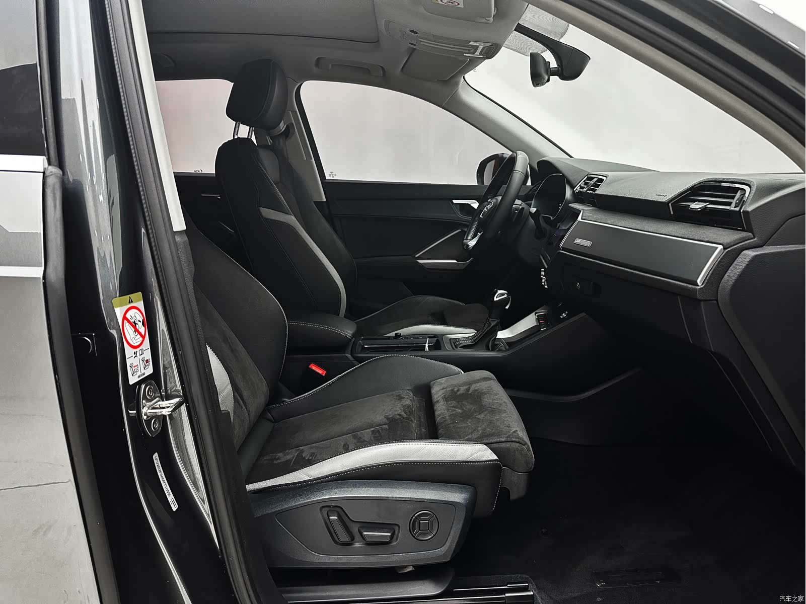 Audi Q3, 2022 17