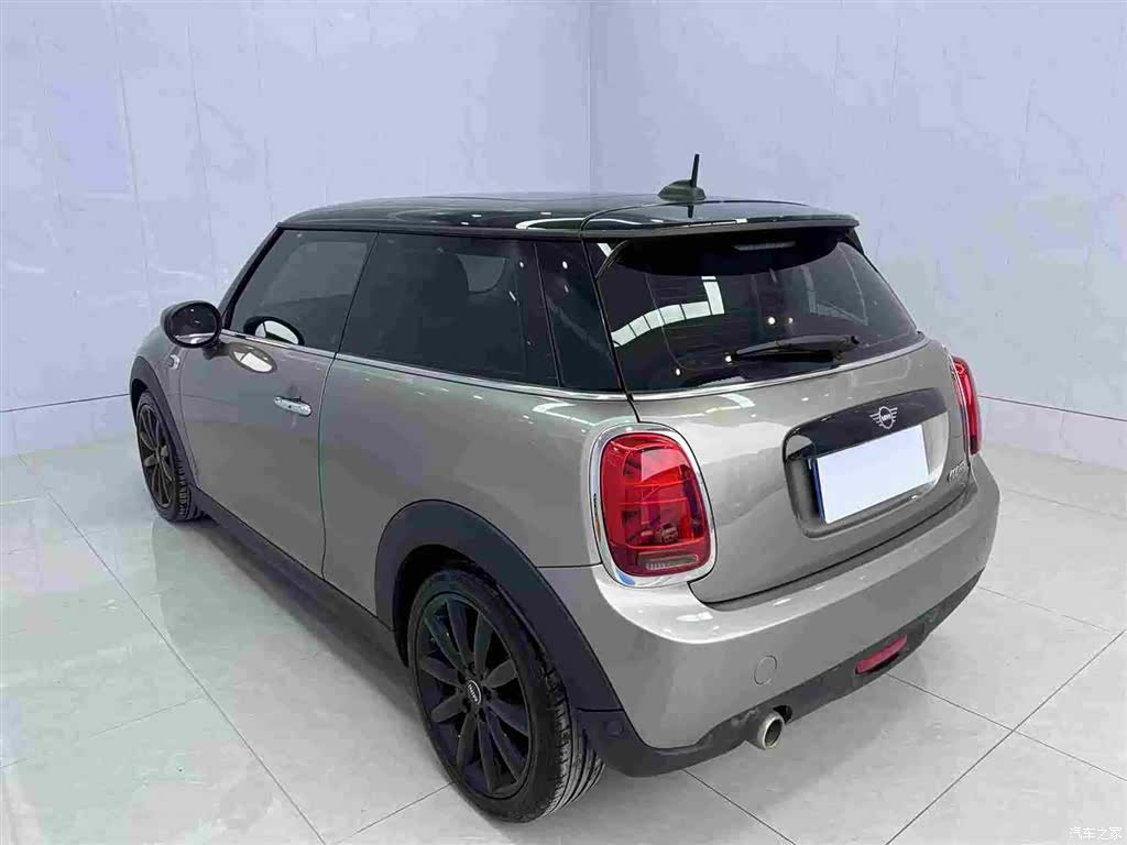 Mini Cooper, 2021 3