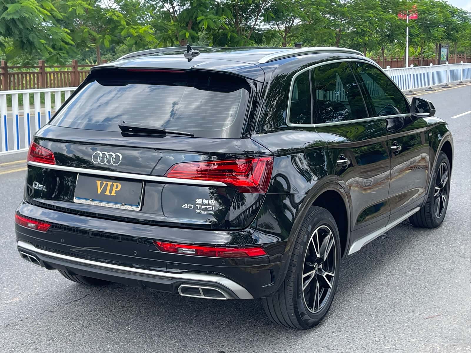 Audi Q5L, 2025 6