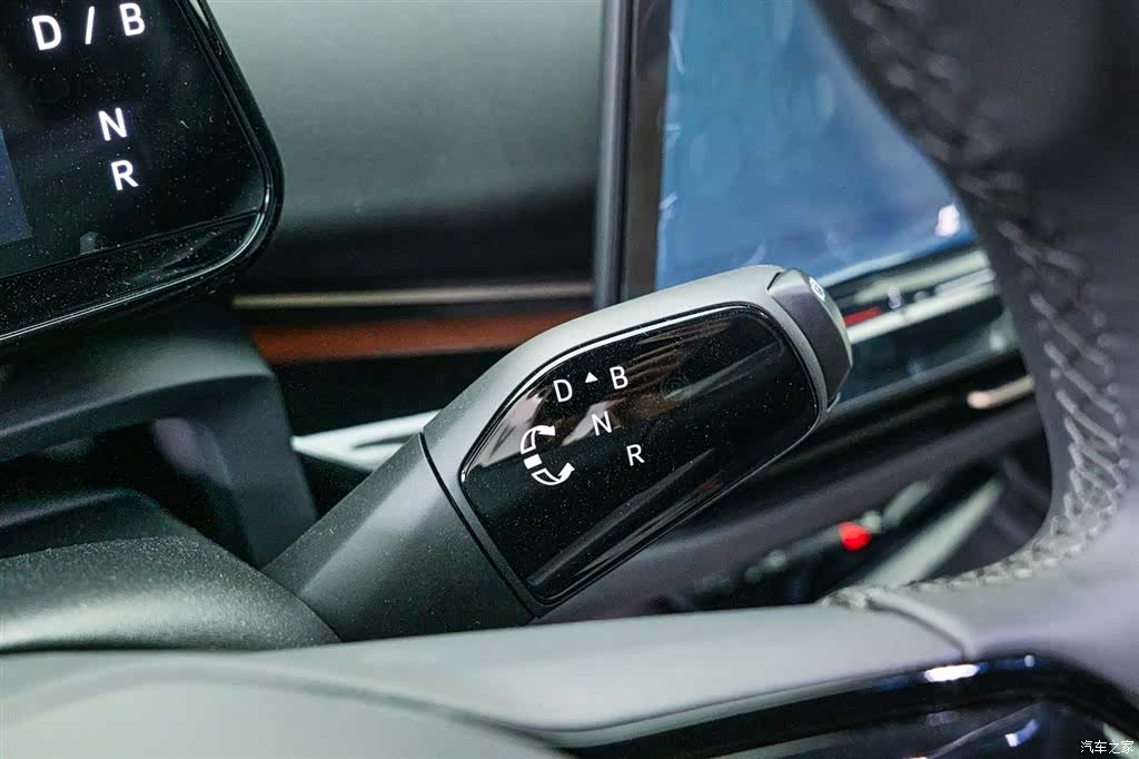 Volkswagen 06, 2026 13