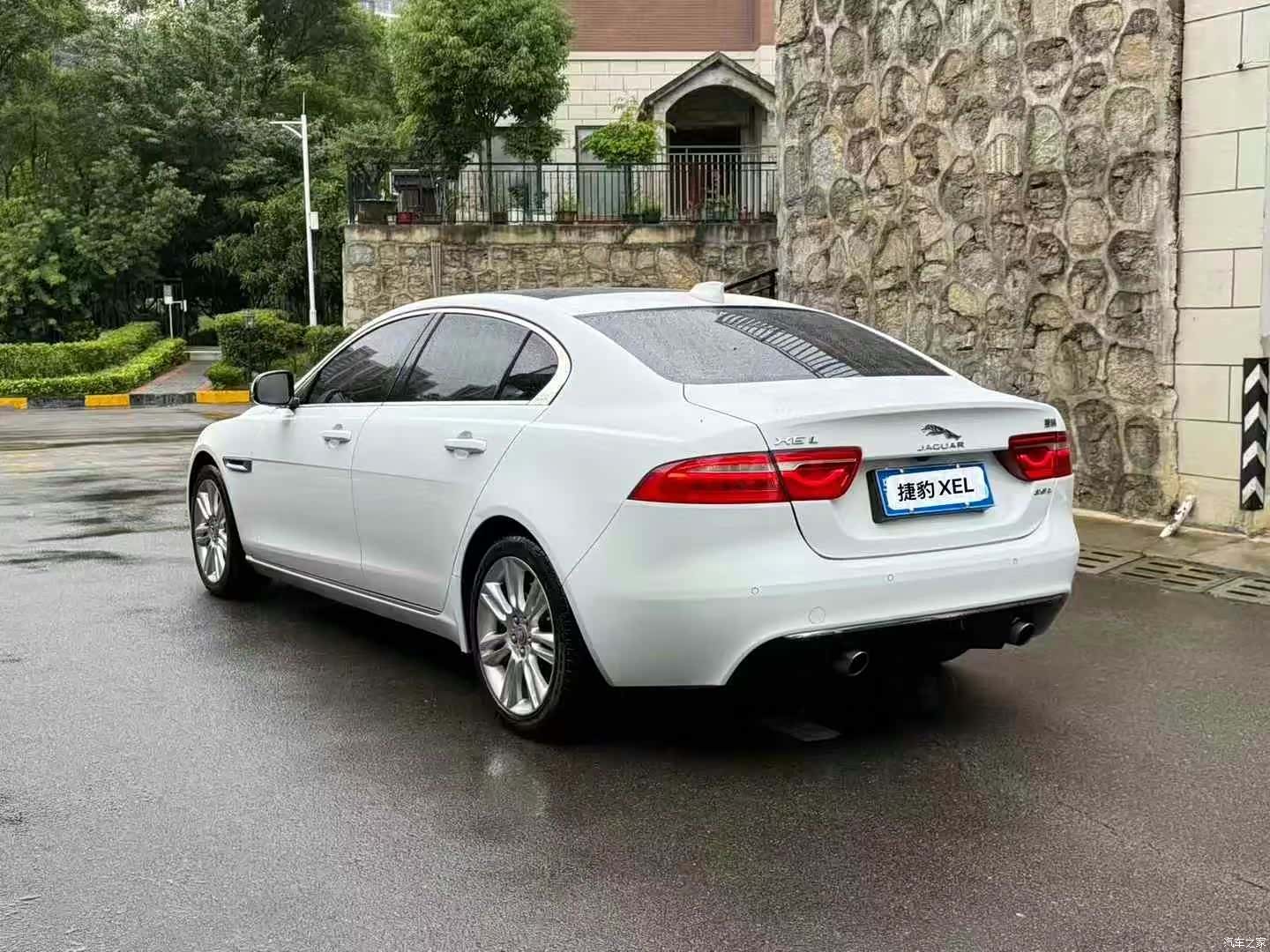 Land Rover XEL, 2018 все фото