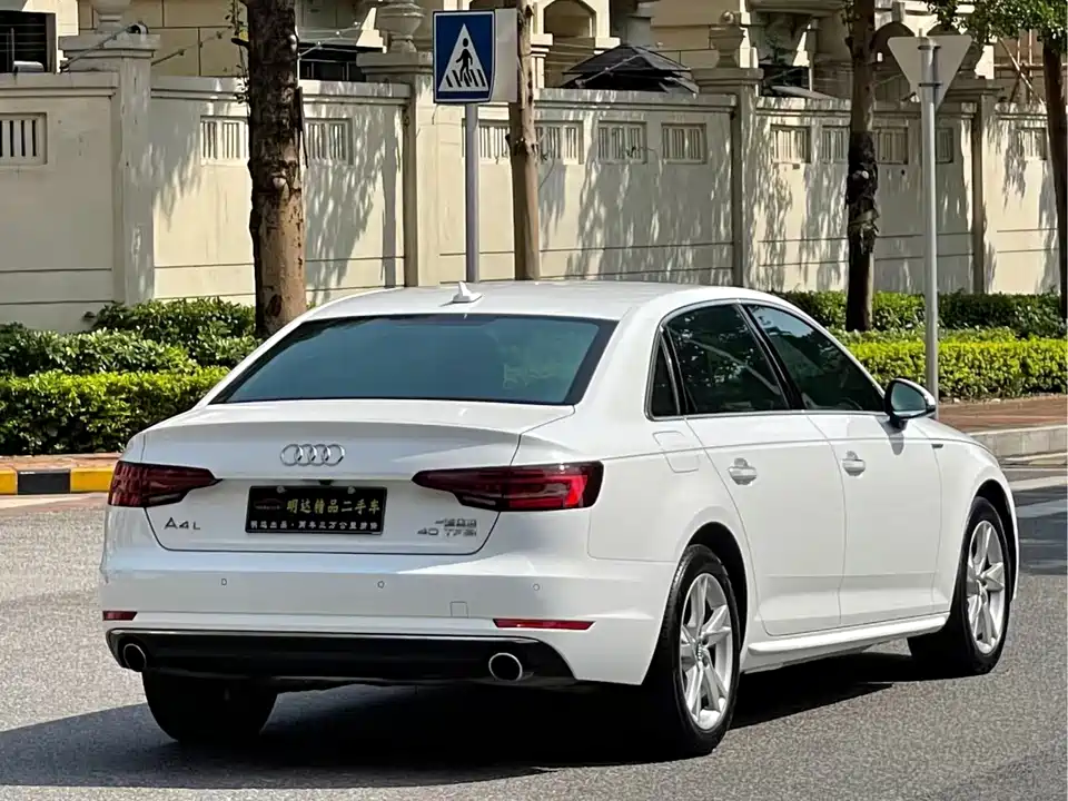 Audi A4L