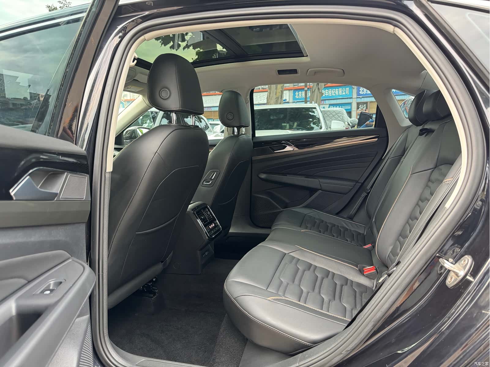 Volkswagen Passat, 2020 6