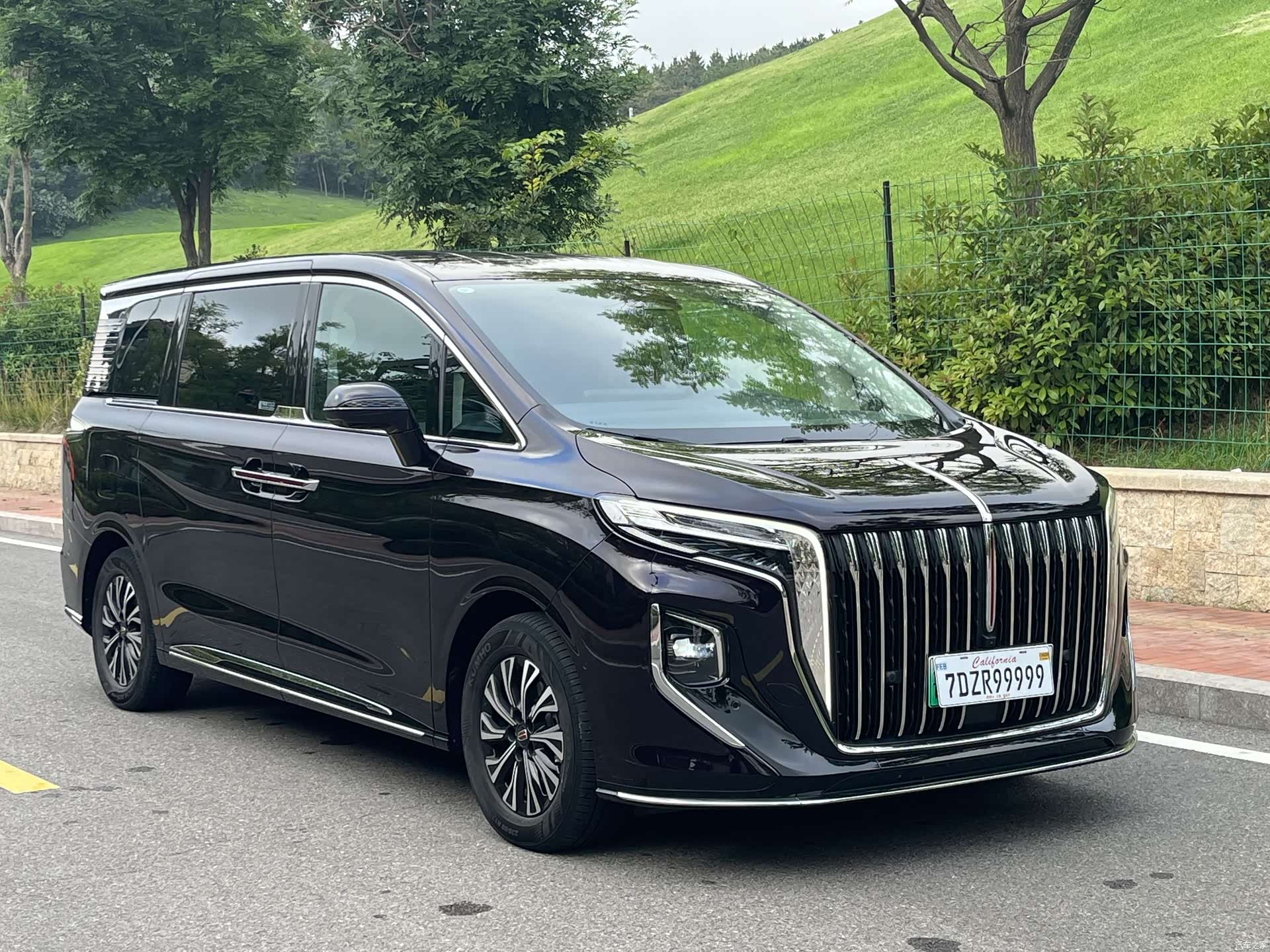 Hongqi HQ9, 2024 2