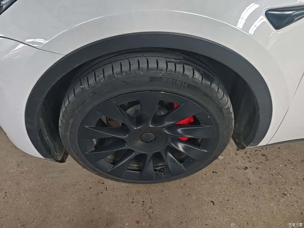 Tesla Model Y, 2022 23