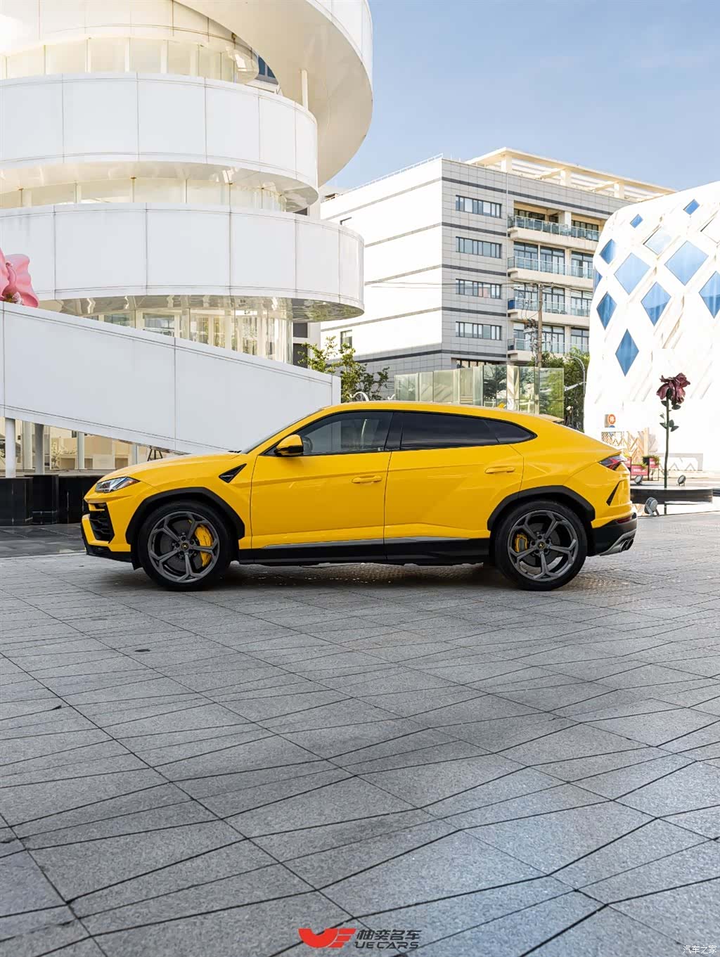 Lamborghini Urus, 2023 7
