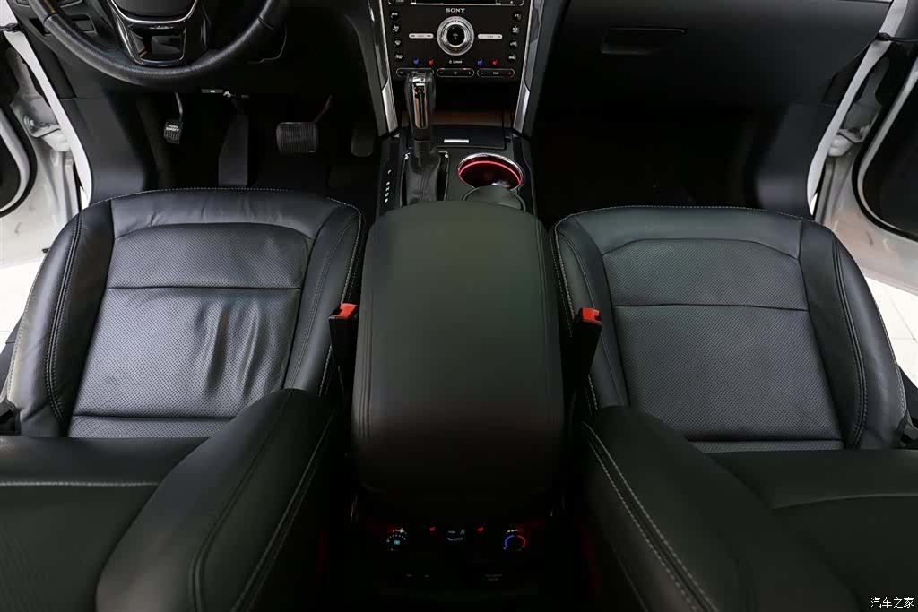 Ford Explorer, 2018 11