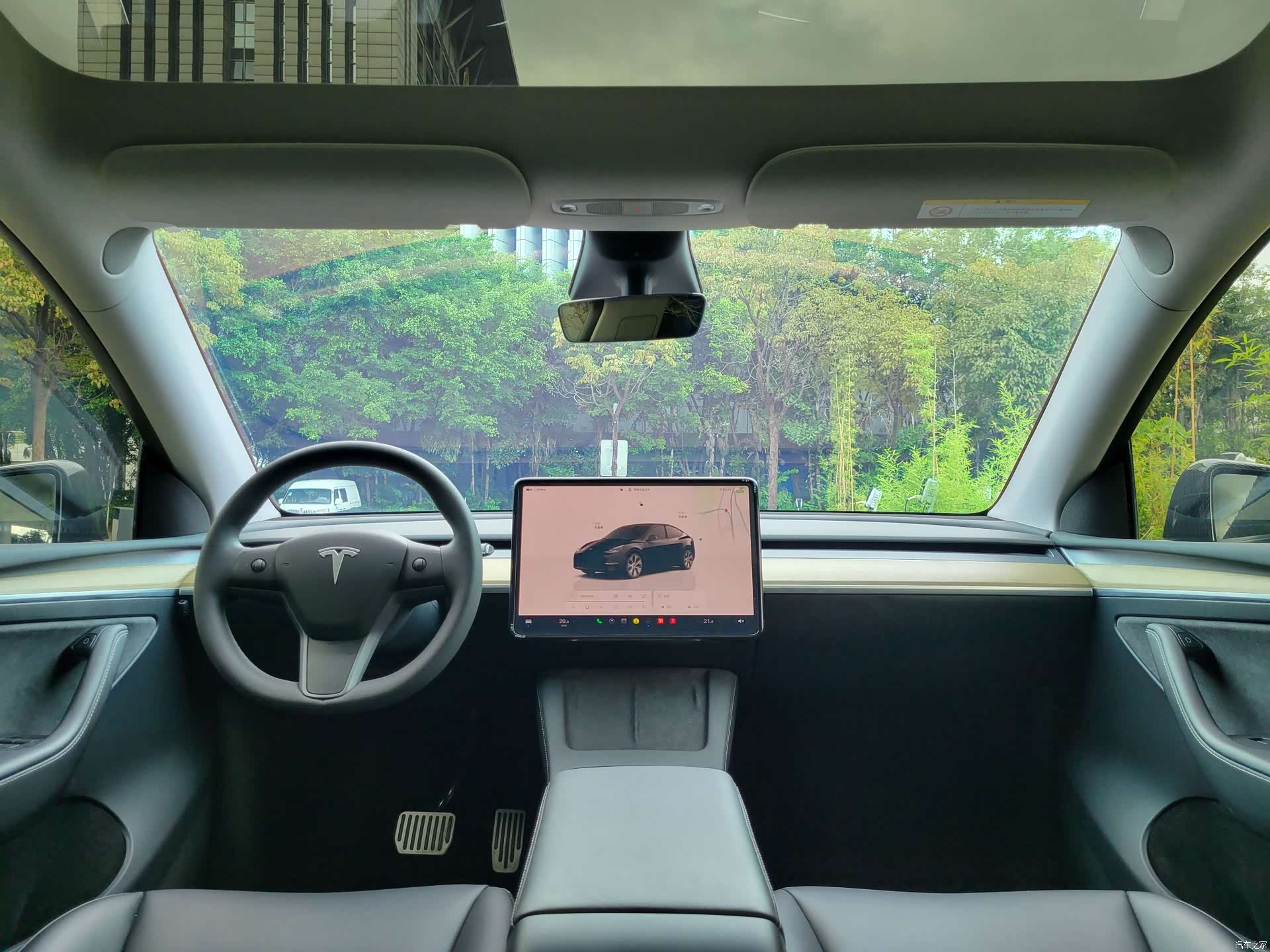 Tesla Model Y, 2023 20