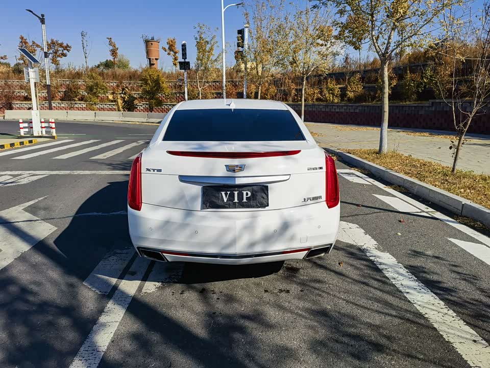 Cadillac XTS