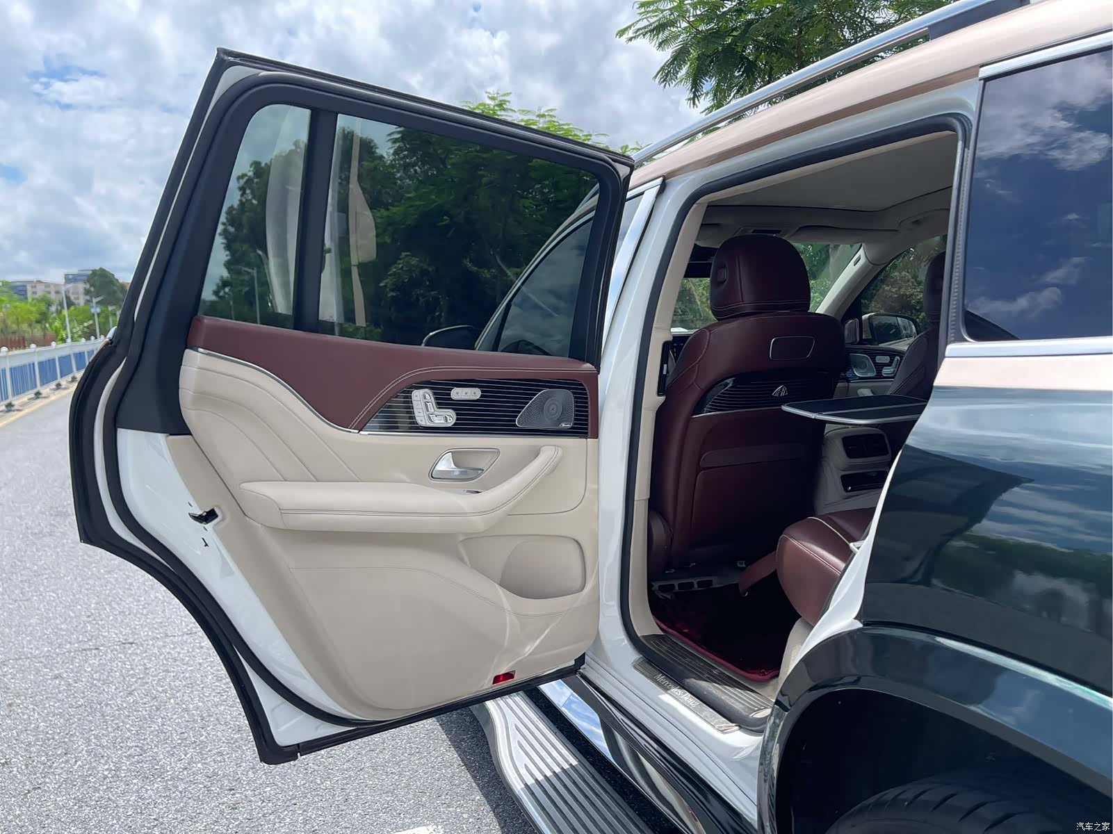 Maybach GLS, 2023 30