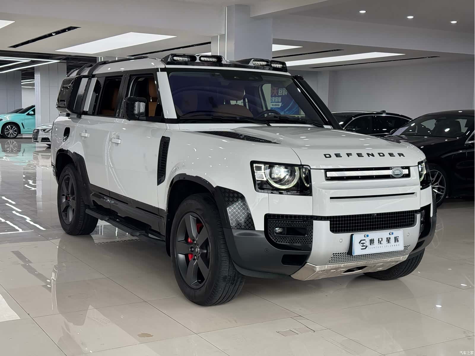 Land Rover Defender, 2023 2