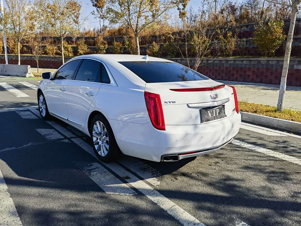 Cadillac XTS
