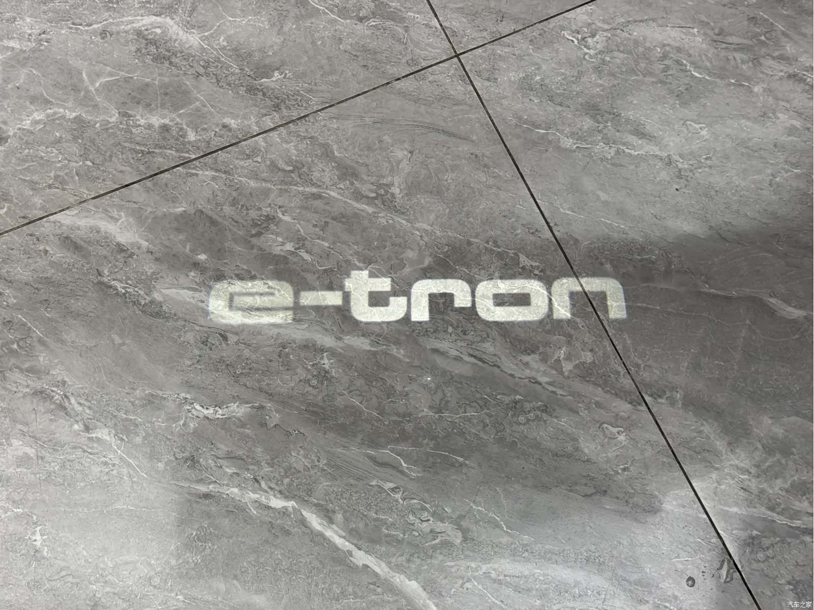 Audi e-tron, 2021 15