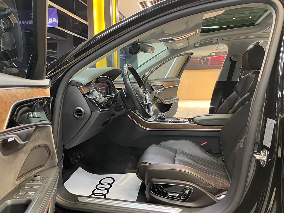 Audi A8 Audi A8