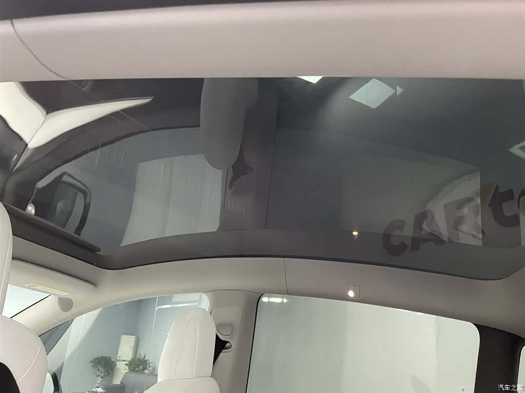 Tesla Model Y, 2022 20