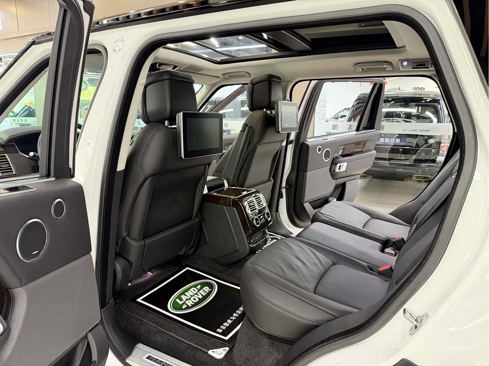 Land Rover Range Rover, 2022 12