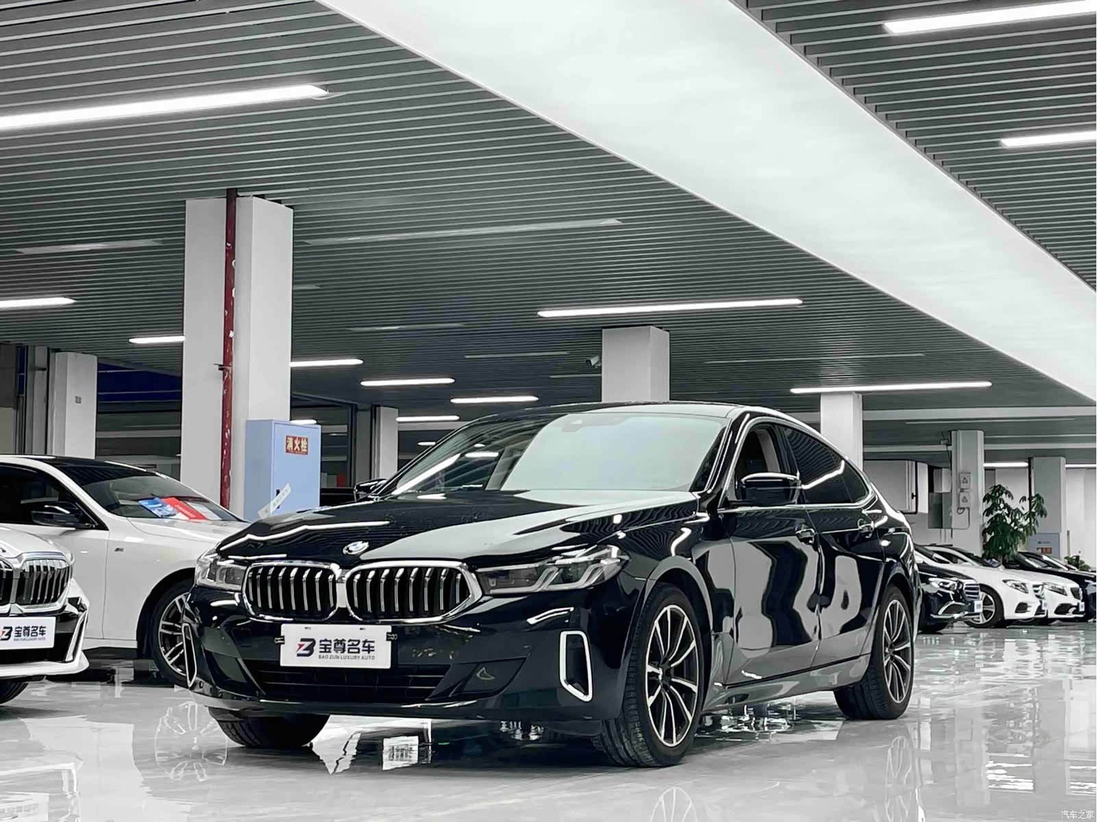 BMW 6 Series GT, 2023 1
