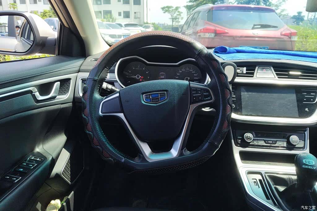 Geely Emgrand, 2019 15