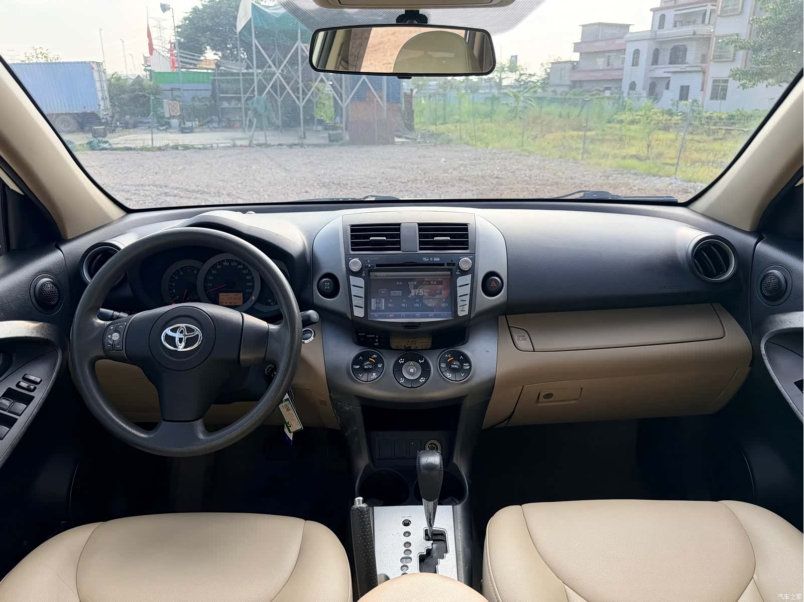 Toyota RAV4, 2012 все фото