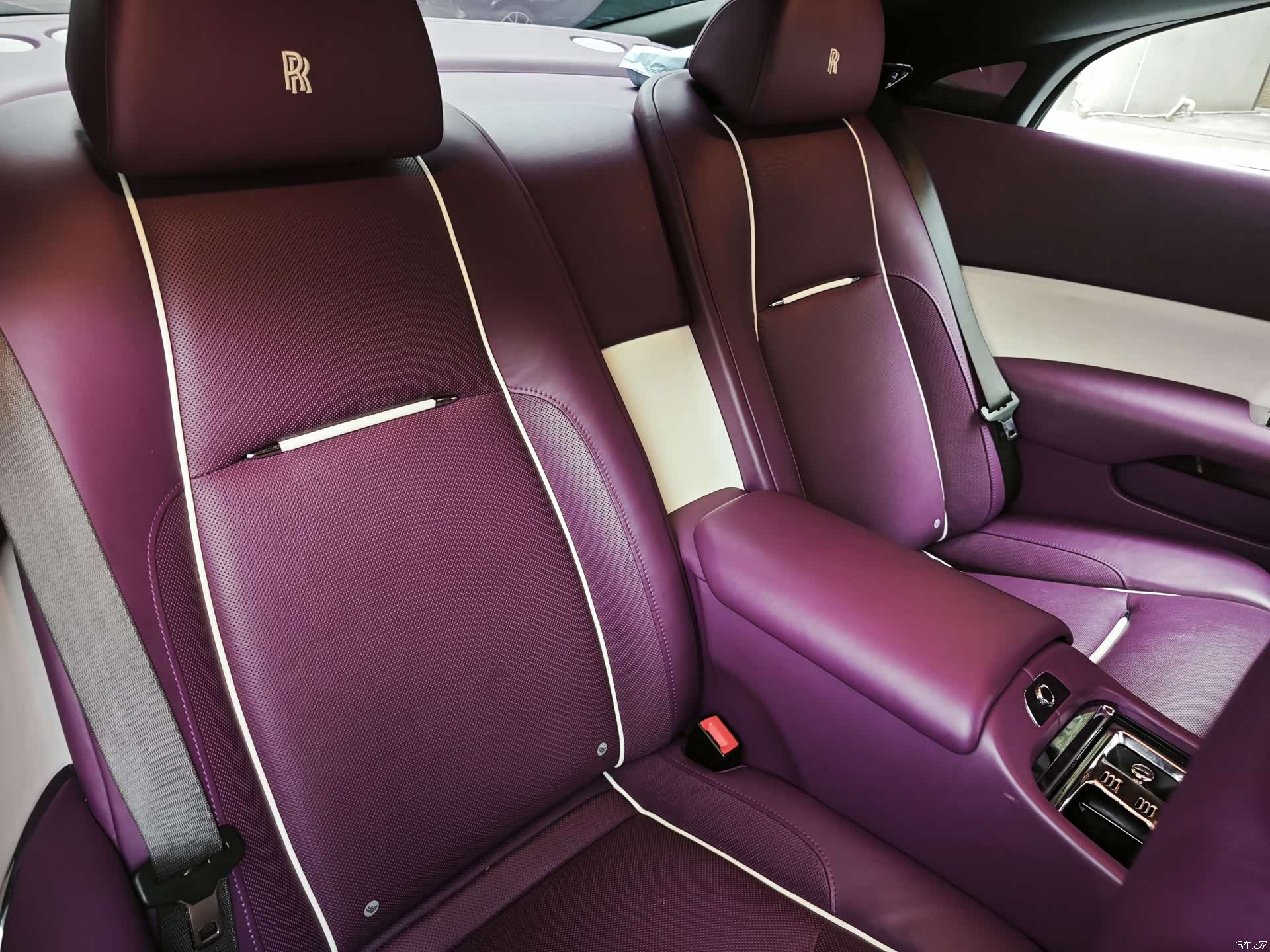 Rolls-Royce Wraith, 2019 все фото