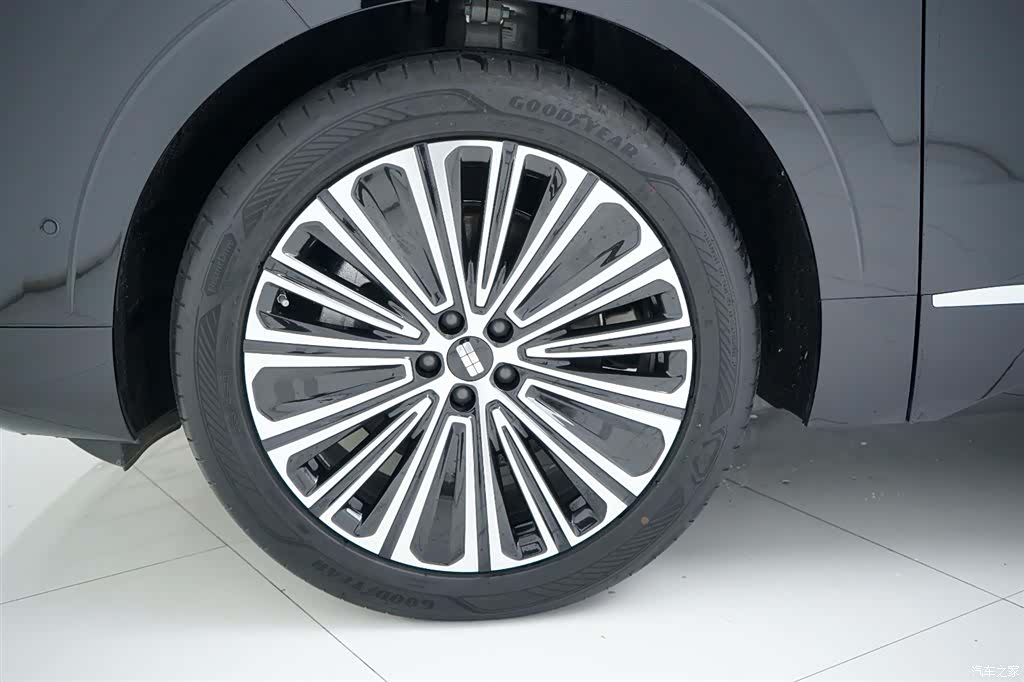 Geely M9, 2025 25