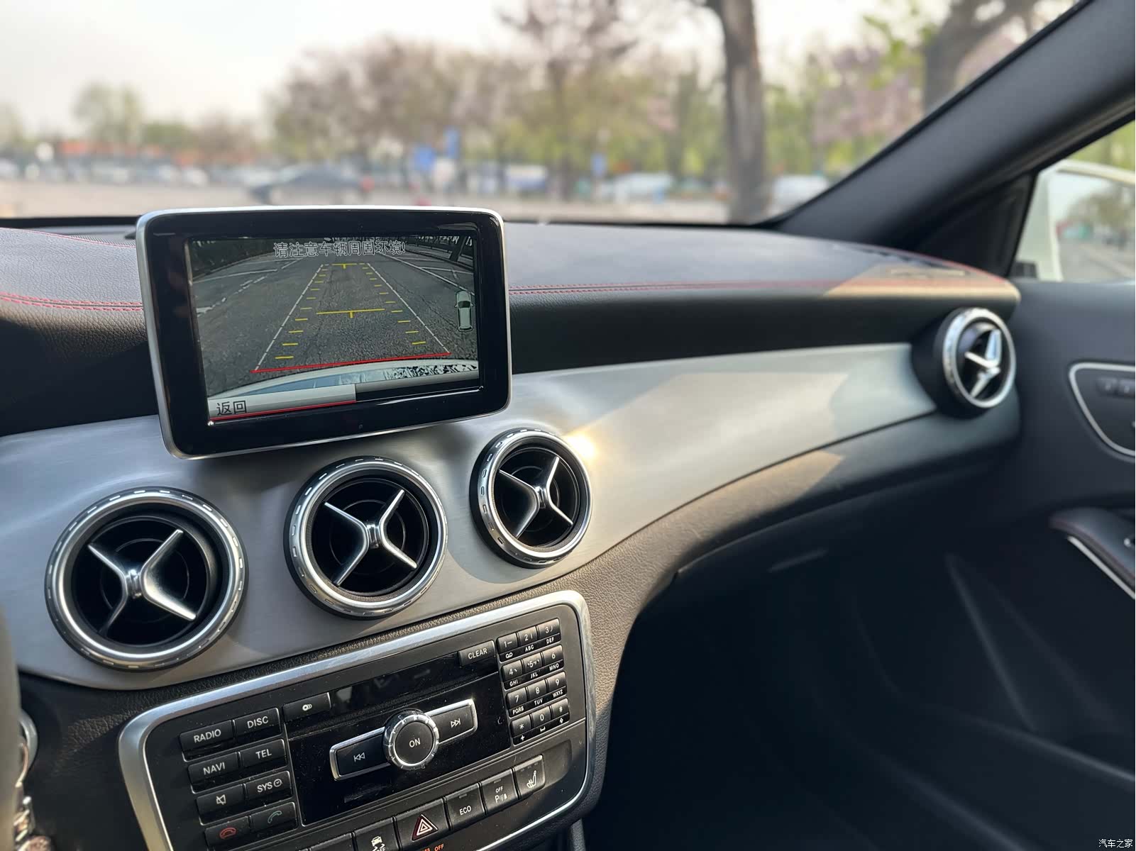 Mercedes-Benz GLA, 2015 27