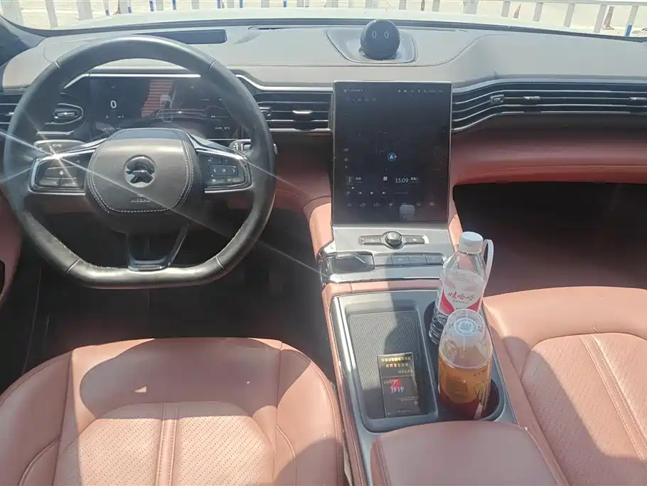 NIO EC6