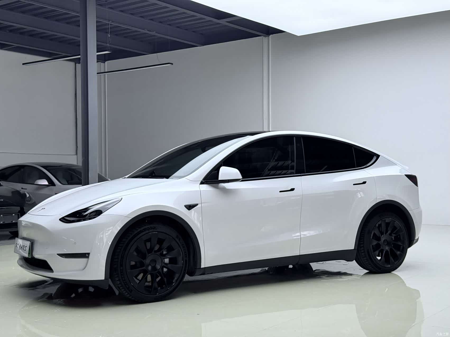 Tesla Model Y, 2021 2