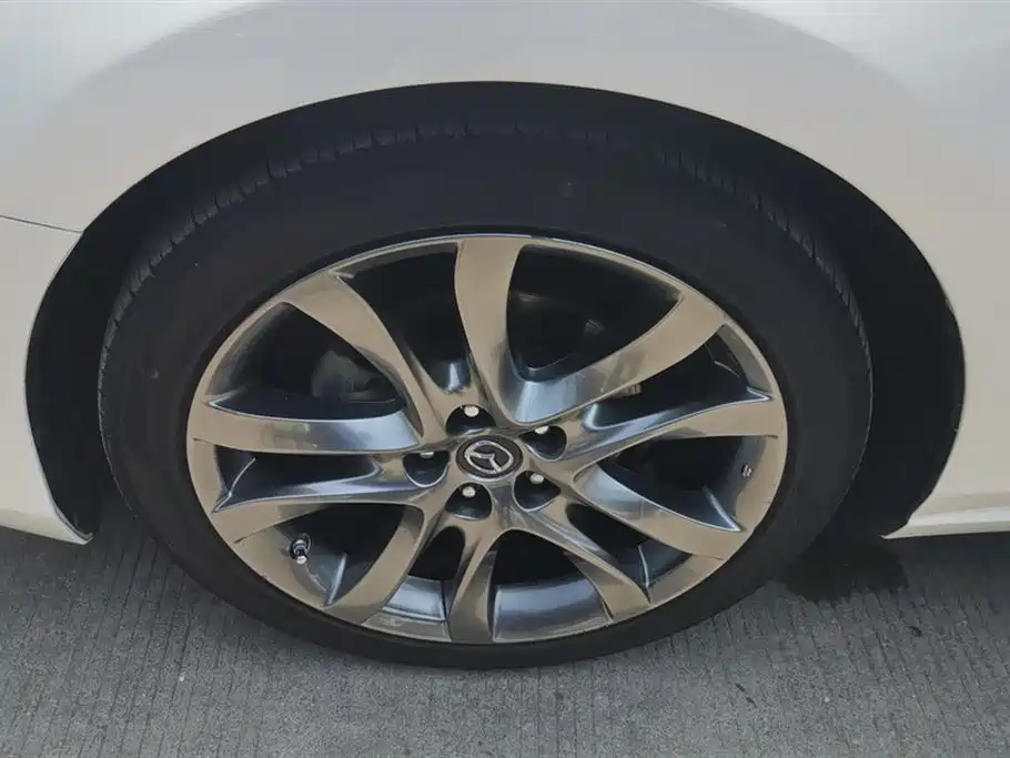 Mazda Atez