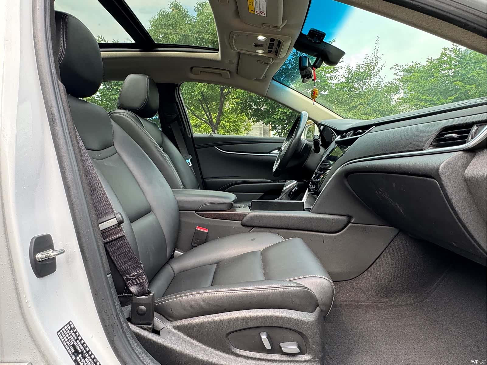 Cadillac XTS, 2019 13