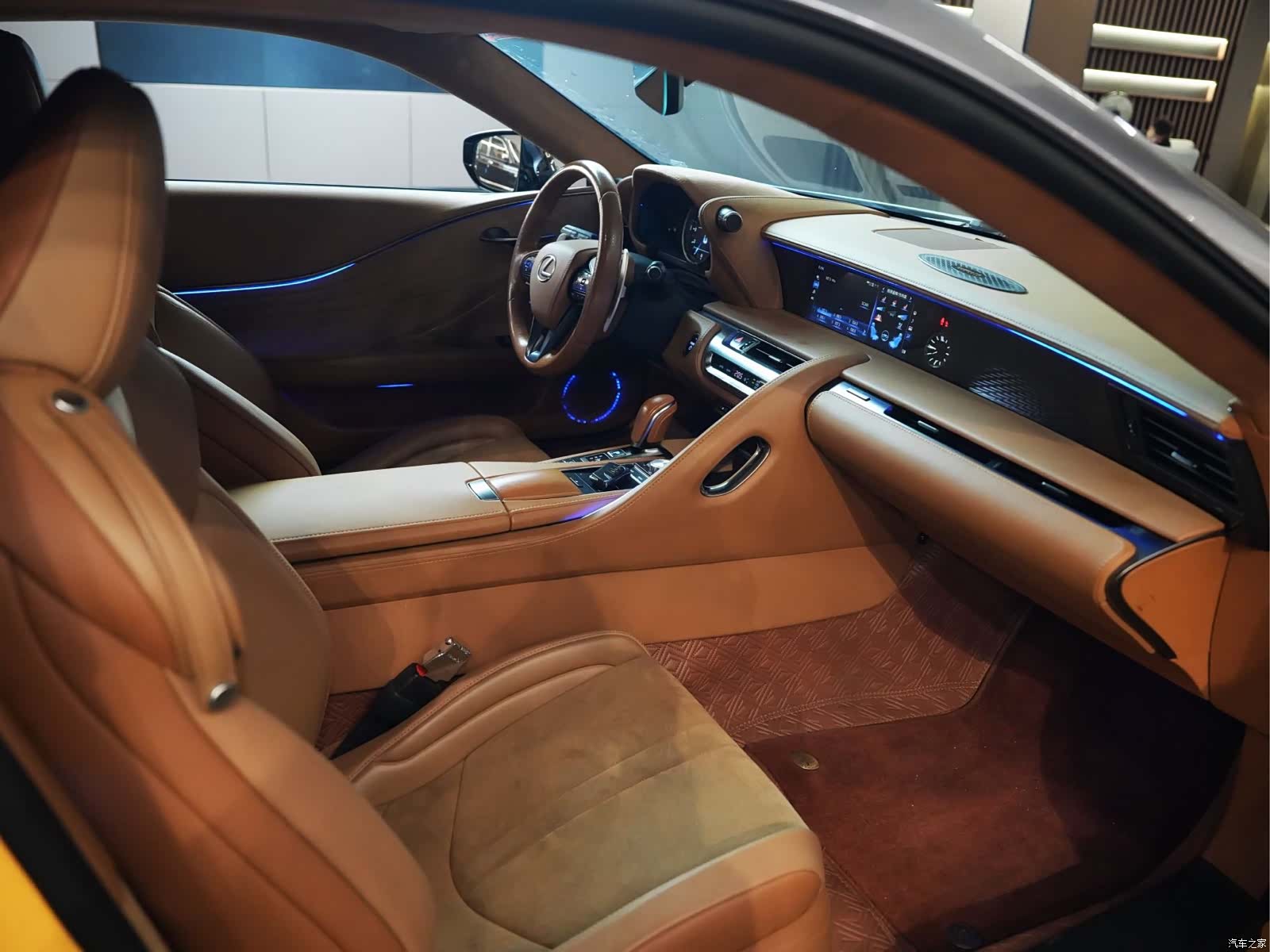 Lexus LC, 2018 16