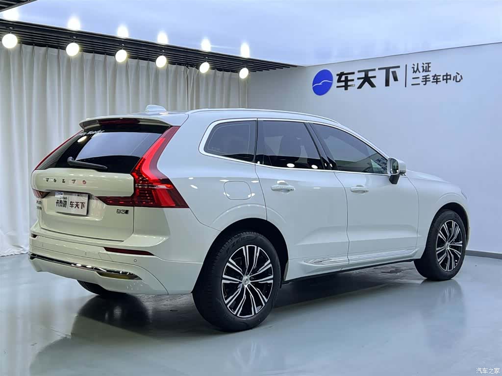Volvo XC60, 2022 4