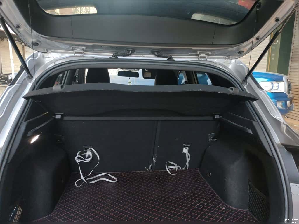 Geely Coolray, 2021 16
