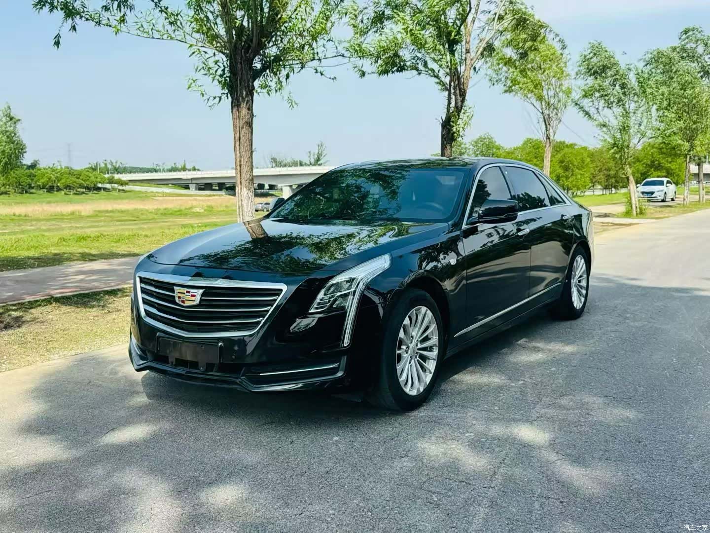 Cadillac CT6, 2016 1