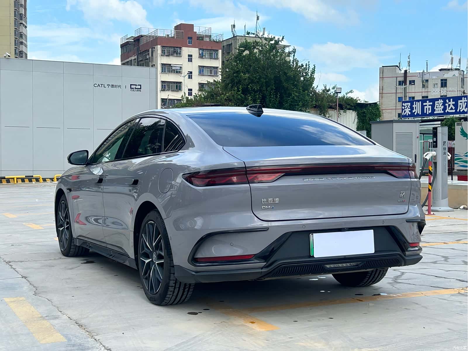 BYD Han, 2025 15