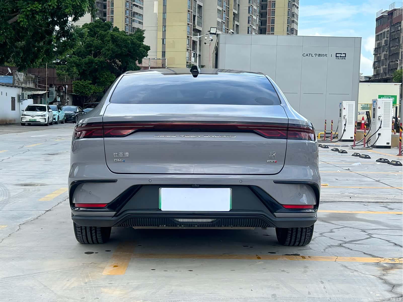 BYD Han, 2025 14